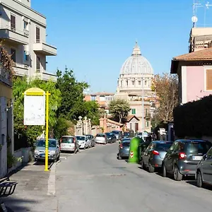 https://hostme-gardenhouse-vaticano.it-romehotels.com